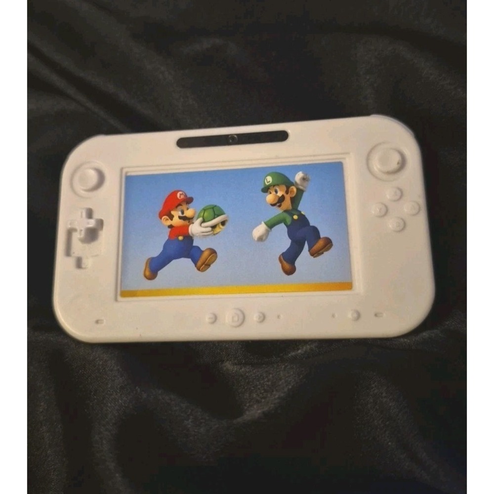 French vintage WiiU Super Mario collectible toy Burger‎ King 2012